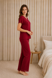Kırmızı Kısa Kollu V Yakalı Lez Dantelli Viskon Pijama Takımı
