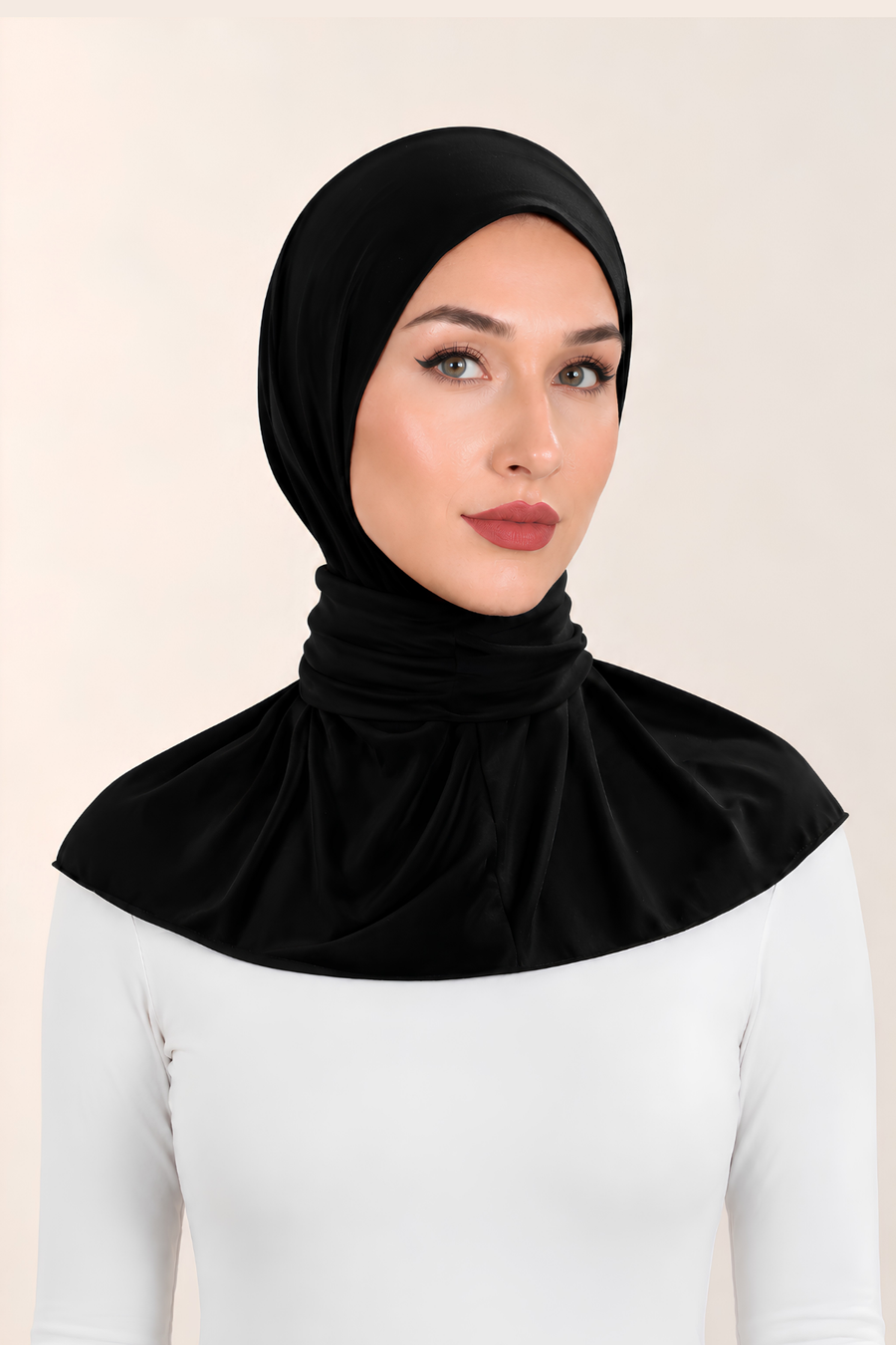Pratik Çıtçıtlı Sandy Kumaş Omuz Kapatan Bone ( Siyah )