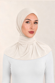 Pratik Çıtçıtlı Sandy Kumaş Omuz Kapatan Bone ( Ekru )