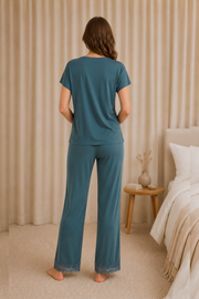 Yeşil Kısa Kollu V Yakalı Lez Dantelli Viskon Pijama Takımı
