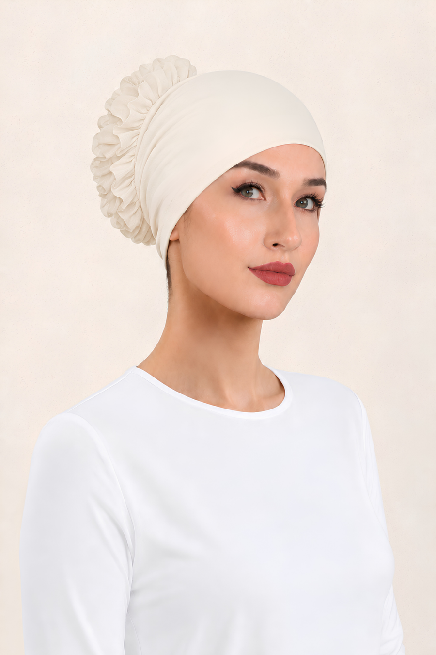 Pamuklu Fırfırlı Topuz Bonesi (Ekru - Kaymaz – Dikişsiz - Silikonlu)